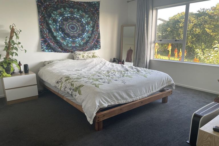 Photo of property in 5 Altair Place, Windsor Park, Auckland, 0632