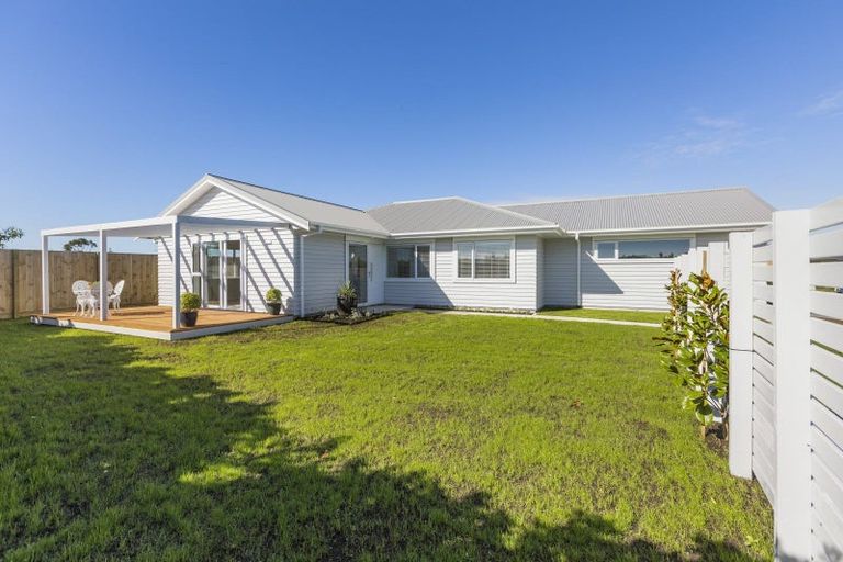 Photo of property in 18 Roka Street, Bell Block, New Plymouth, 4312