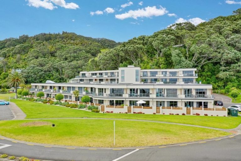 Photo of property in Beachpoint Apartments, 2/5 West End Road, Ohope, 3121