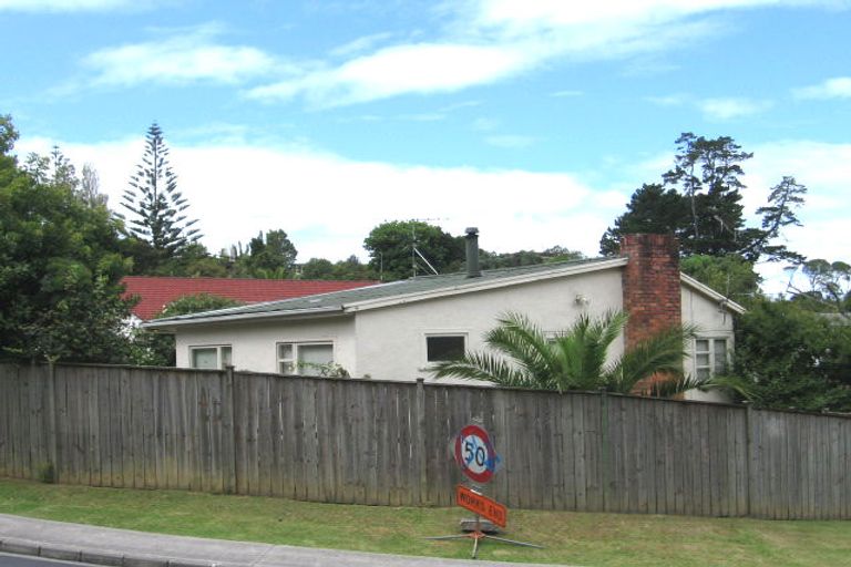 Photo of property in 1/801 Beach Road, Browns Bay, Auckland, 0630