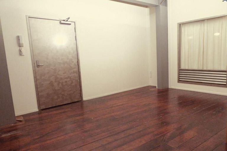 Photo of property in 20 Egmont Street, Te Aro, Wellington, 6011