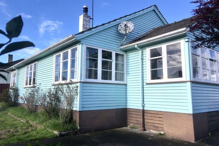 Photo of property in 9 Freyberg Terrace, Waipukurau, 4200