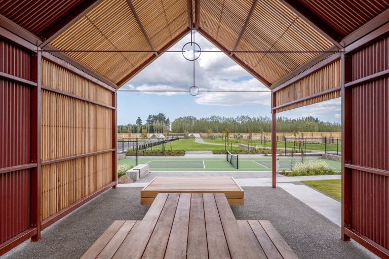 Photo of property in 37 Tetbury Drive, West Melton, 7676