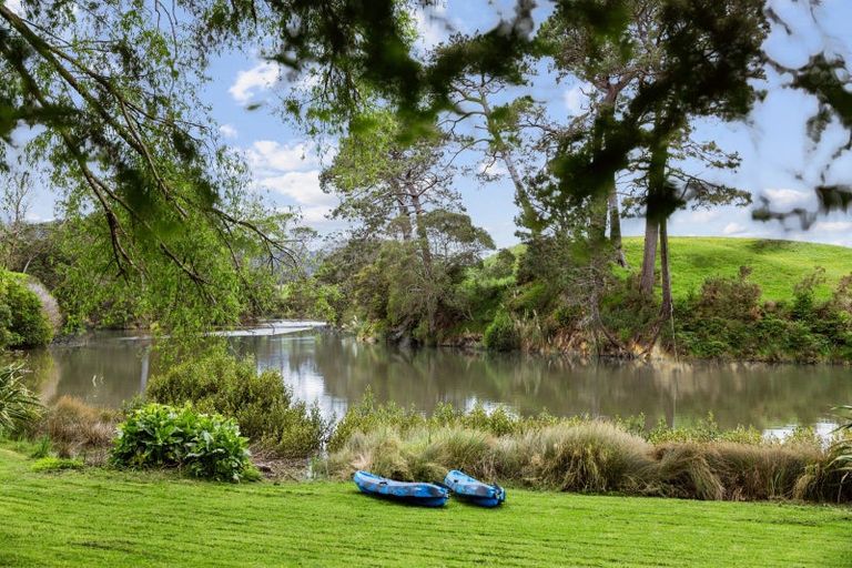 Photo of property in 1 Newton Road, Riverhead, 0820