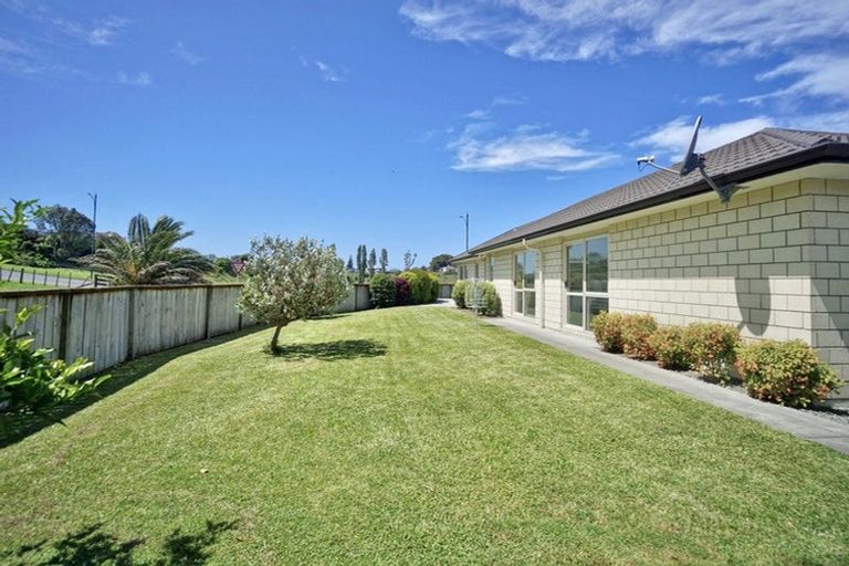 Photo of property in 8a Cannell Farm Drive, Te Puke, 3119