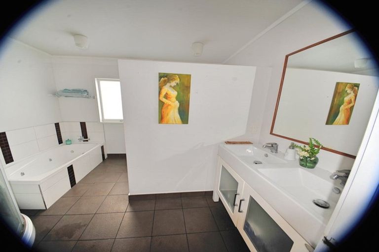 Photo of property in 22 Rajkot Terrace, Broadmeadows, Wellington, 6035