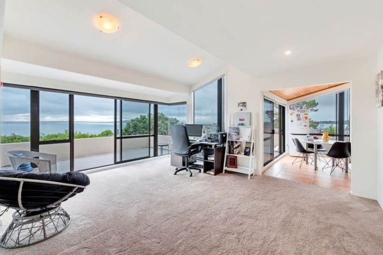 Photo of property in 34 Firth Road, Torbay, Auckland, 0630