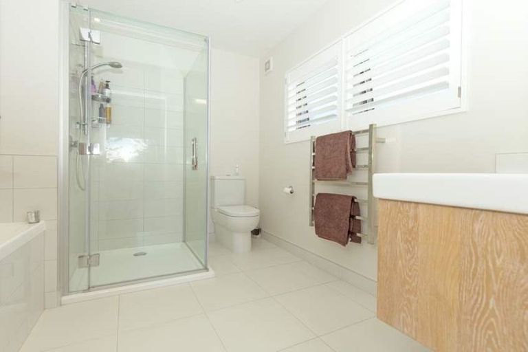 Photo of property in 297 Millwater Parkway, Silverdale, 0932