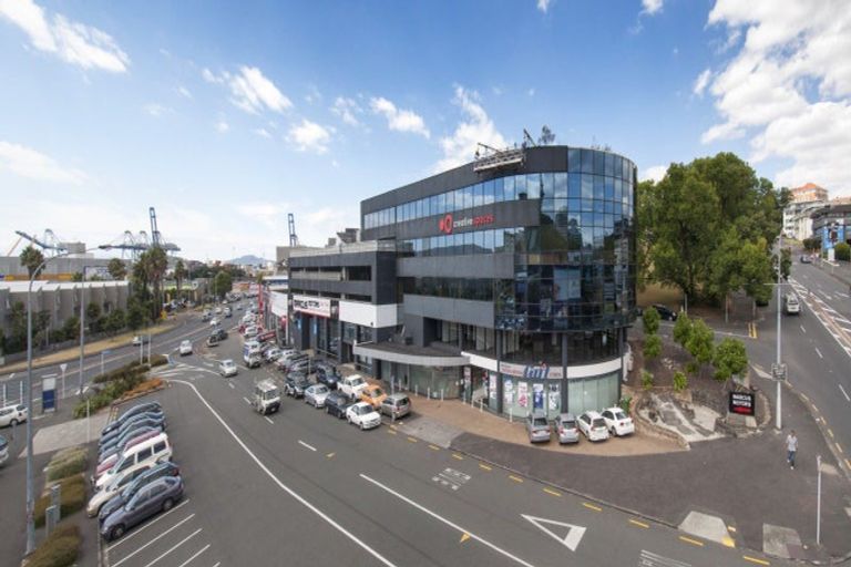 Photo of property in 2 Augustus Terrace, Parnell, Auckland, 1052