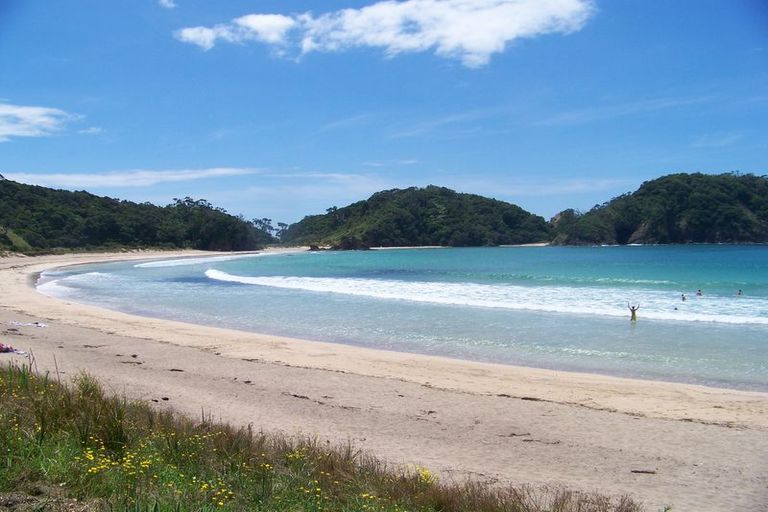 Photo of property in 27 Waetford Road, Matapouri, Whangarei, 0173