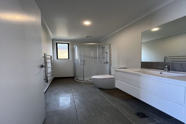 Photo of property in 44 Waruhia Crescent, Rototuna North, 3281