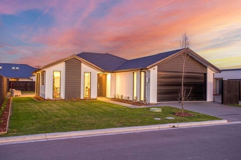 Photo of property in 7 Summerleas Lane, Halswell, Christchurch, 8025