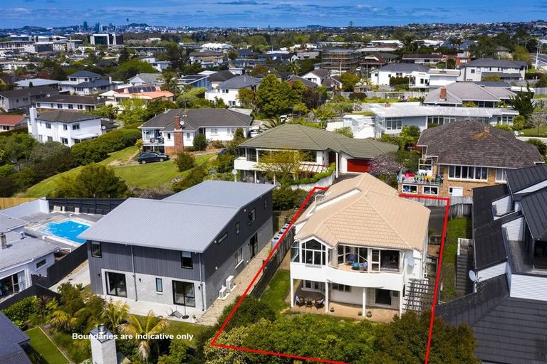 Photo of property in 1/93 Forrest Hill Road, Milford, Auckland, 0620