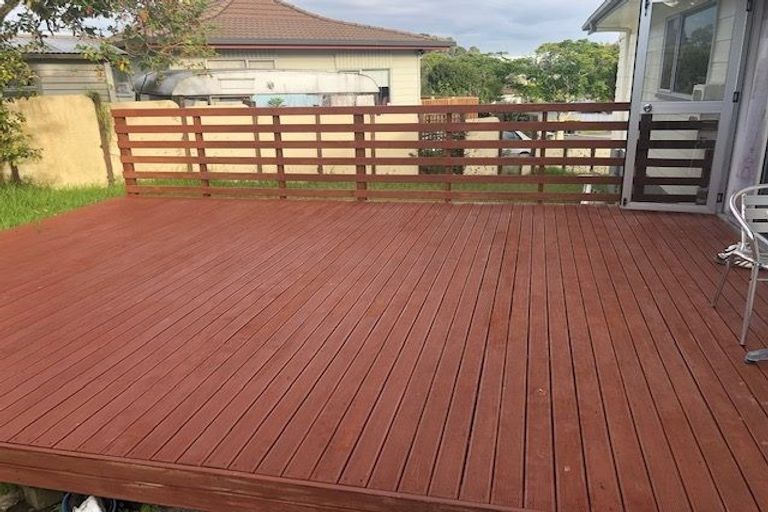 Photo of property in 13 Merida Place, Unsworth Heights, Auckland, 0632