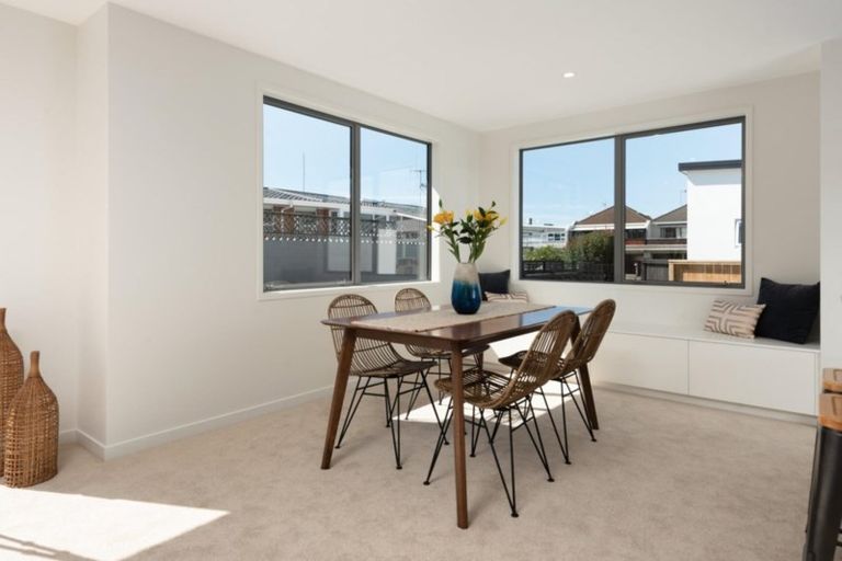 Photo of property in 2a Laing Place, Otumoetai, Tauranga, 3110