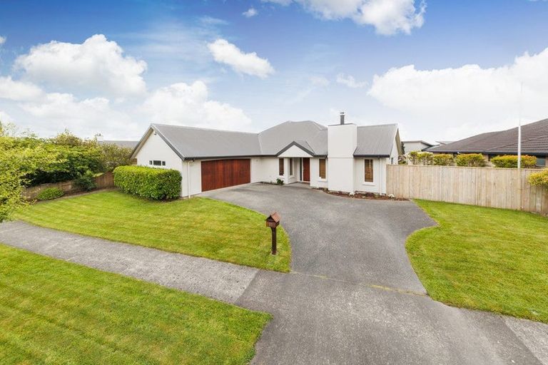 Photo of property in 25 Rodeo Drive, Kelvin Grove, Palmerston North, 4414