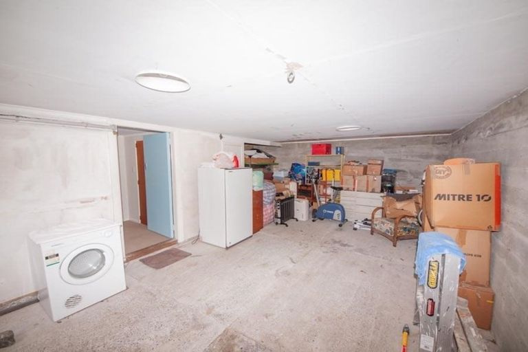 Photo of property in 11 Braemar Terrace, Johnsonville, Wellington, 6037