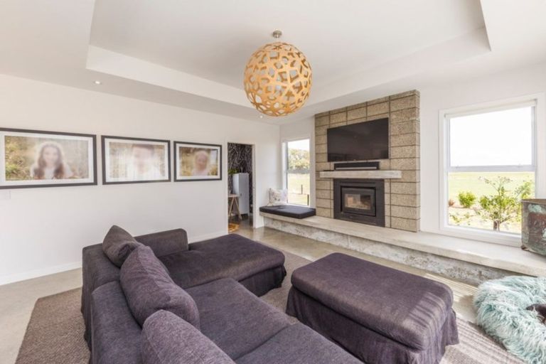 Photo of property in 1079 Lockwood Road, Kairanga, Palmerston North, 4475