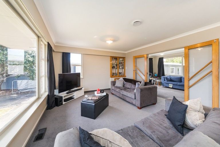 Photo of property in 20 Holdsworth Avenue, Milson, Palmerston North, 4414