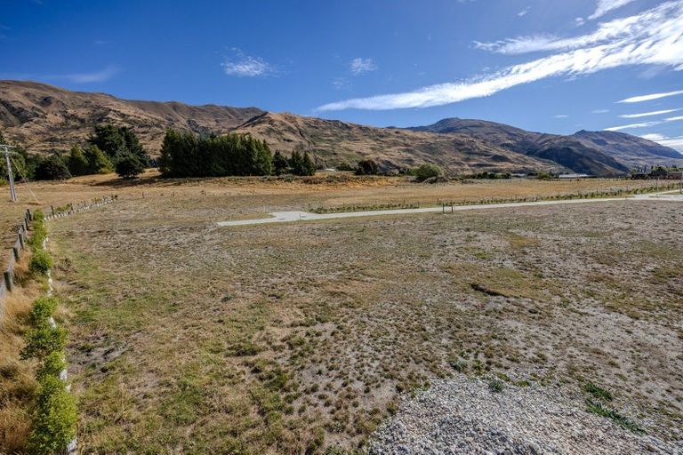Photo of property in 3 Glenbrook Lane, Wanaka, 9305