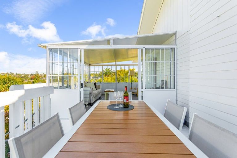 Photo of property in 24 Salem Place, Torbay, Auckland, 0630