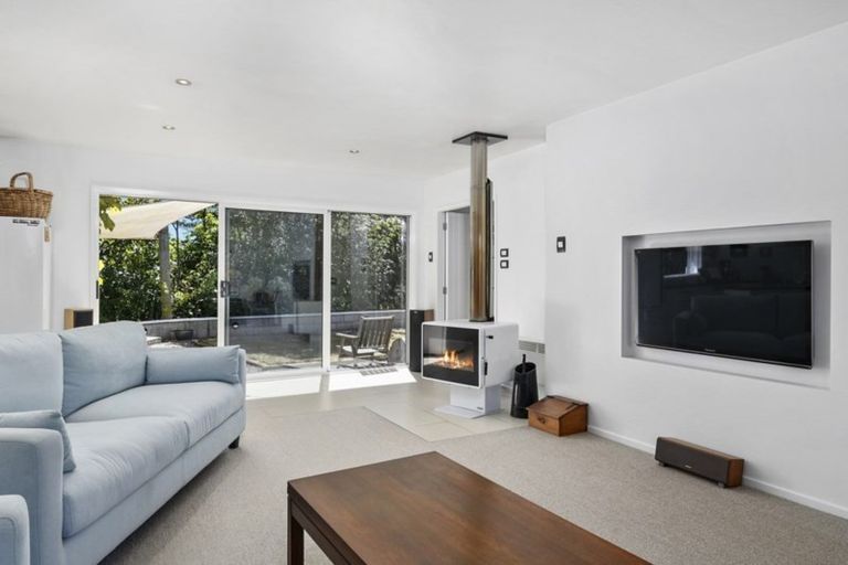 Photo of property in 14 Avro Road, Blue Mountains, Upper Hutt, 5371