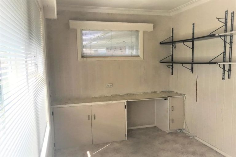Photo of property in 1 Cameron Street, Papakura, 2110