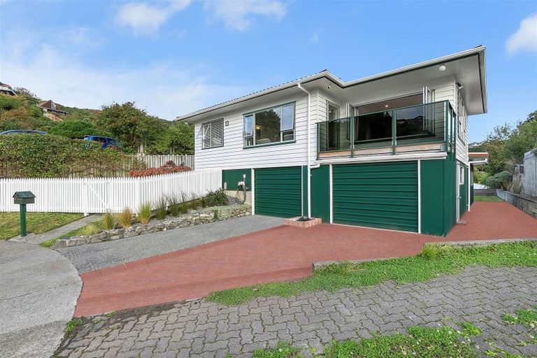 Photo of property in 14 Spey Place, Papakowhai, Porirua, 5024