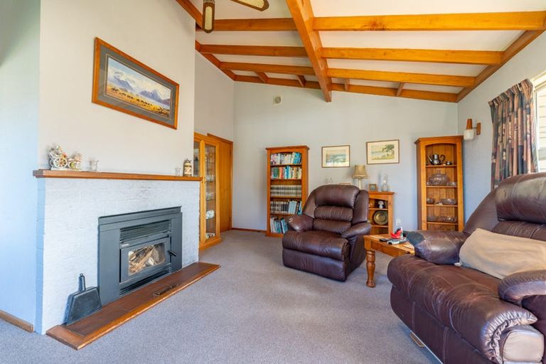 Photo of property in 10 Gorge Road, Waimate, 7924