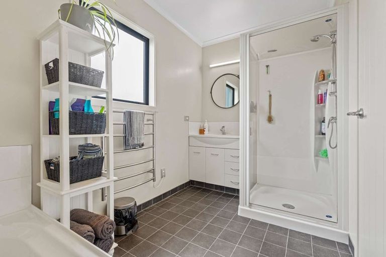 Photo of property in 56 Baker Street, Stirling, 9231