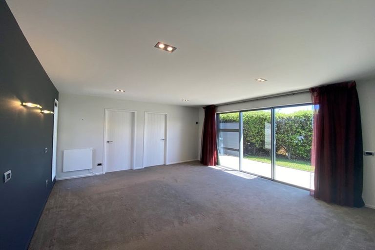 Photo of property in 22 Istana Place, Britannia Heights, Nelson, 7010