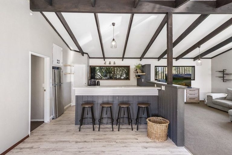 Photo of property in 216 Cambridge Road, Bethlehem, Tauranga, 3110