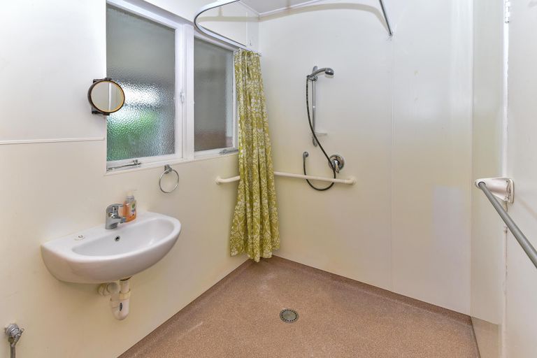 Photo of property in 3/22 Camp Road, Mount Wellington, Auckland, 1062