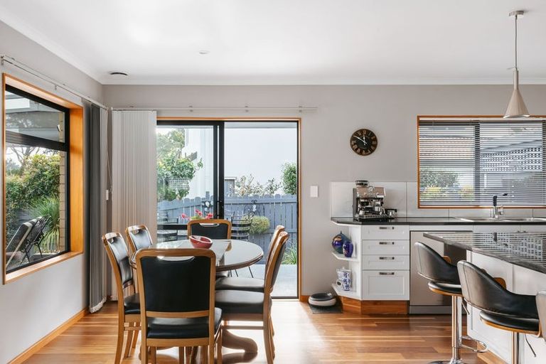 Photo of property in 9 Ashwood Grove, Omokoroa, 3114