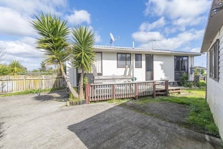 Photo of property in 26 Heathdale Crescent, Papakura, 2110