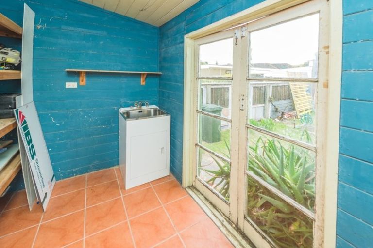 Photo of property in 25 Mason Terrace, Gonville, Whanganui, 4501
