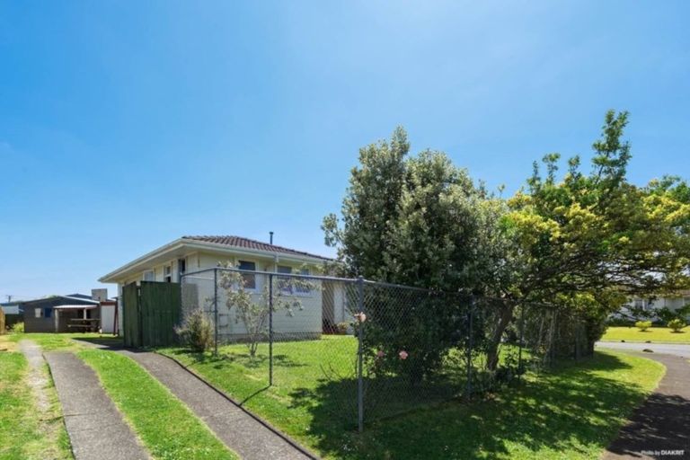 Photo of property in 60 Steven Street, Mangere East, Auckland, 2024