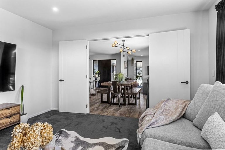 Photo of property in 31 Angus Place, Rangiora, 7400