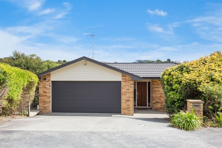 Photo of property in 20 Astronomer Place, Whitby, Porirua, 5024