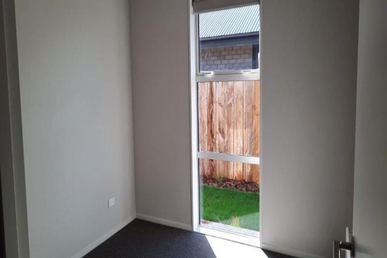 Photo of property in 55 Mehrtens Crescent, Woodend, 7691