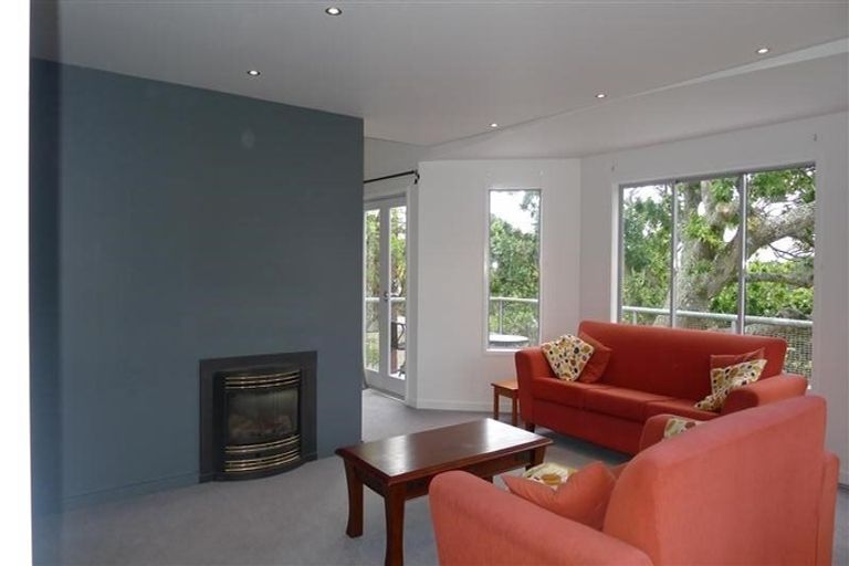 Photo of property in 36a Sutherland Crescent, Melrose, Wellington, 6023