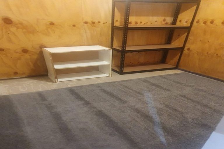 Photo of property in 102 Saddleback Rise, Murrays Bay, Auckland, 0630