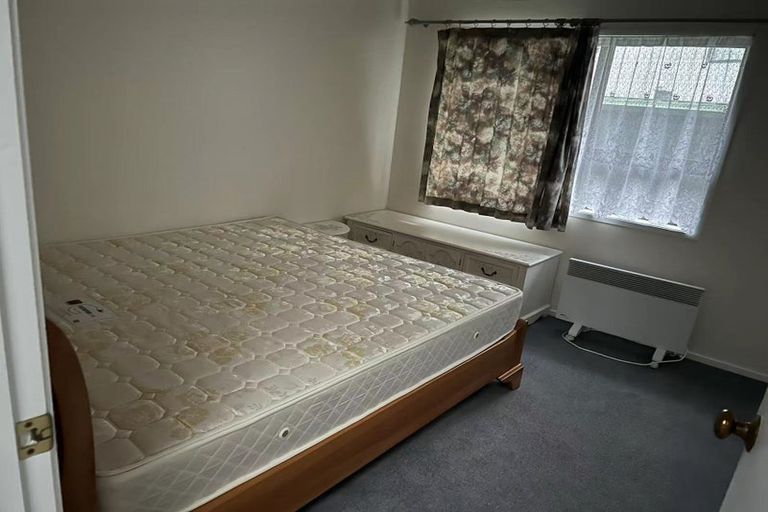 Photo of property in 10 Orinda Close, Botany Downs, Auckland, 2010