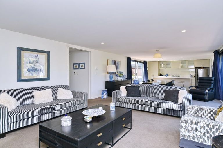 Photo of property in 102 Hills Road, Edgeware, Christchurch, 8013