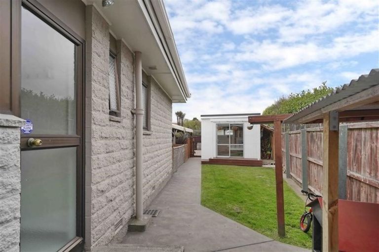 Photo of property in 120 Farrington Avenue, Bishopdale, Christchurch, 8053