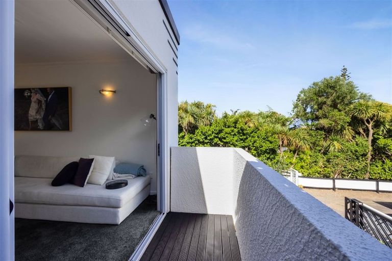 Photo of property in 26 Mclean Street, Strandon, New Plymouth, 4312