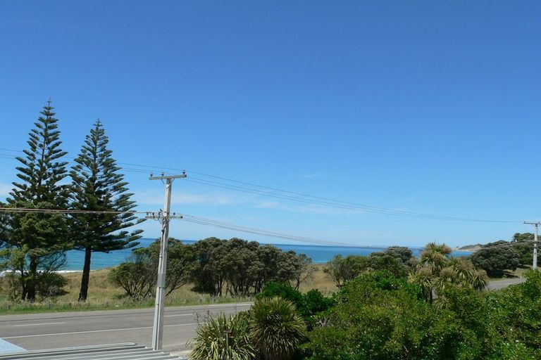 Photo of property in 62 Moana Road, Okitu, Gisborne, 4010