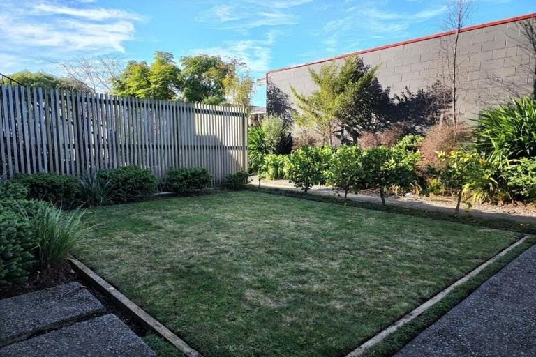 Photo of property in 3/1157 South Road, Oakura, 4314