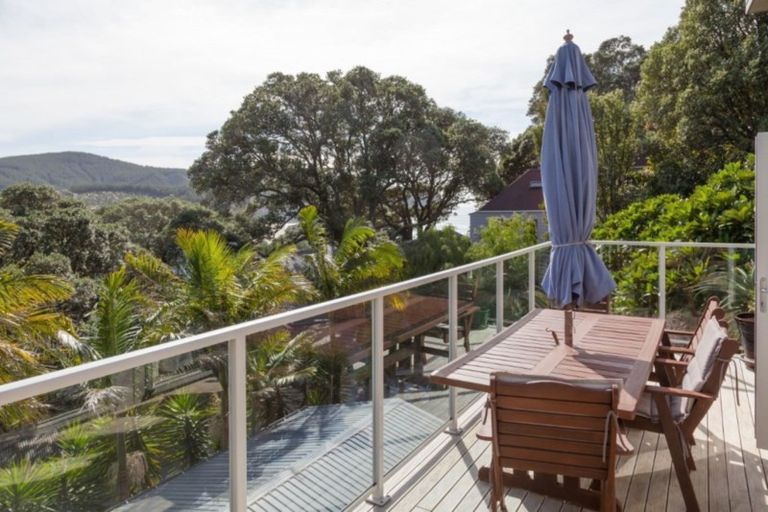 Photo of property in 126 Oratia Place, Onemana, Whangamata, 3691