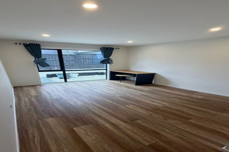 Photo of property in 39b Exminster Street, Blockhouse Bay, Auckland, 0600